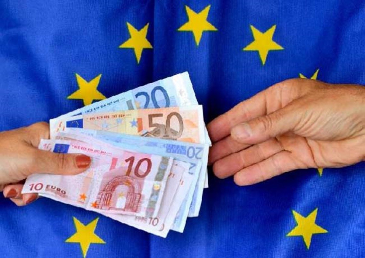 EU MONEY