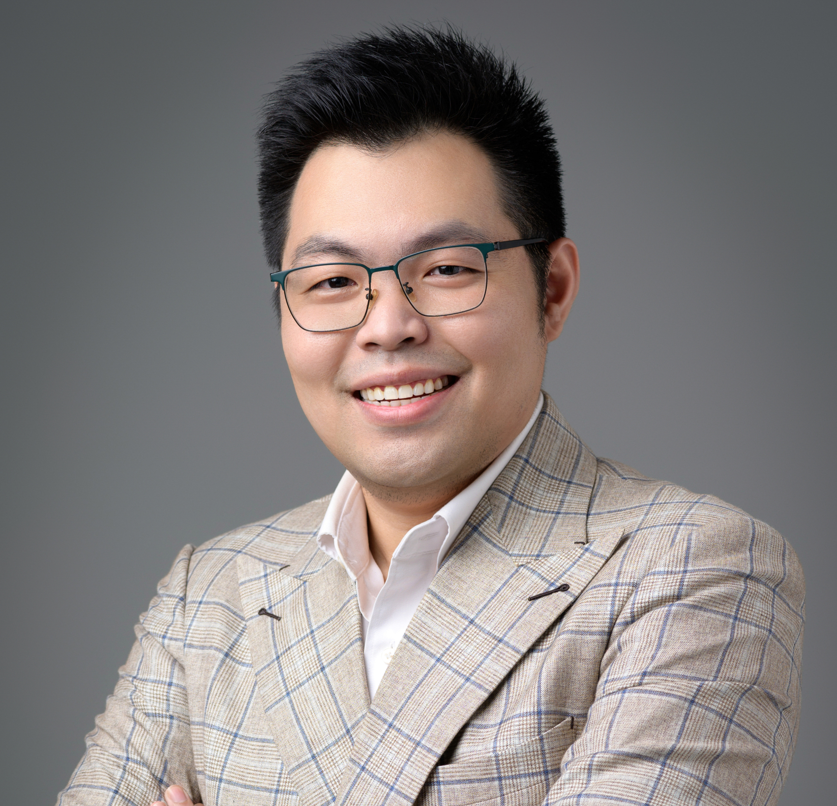 Tran D. Hoang scaled e1693328822237