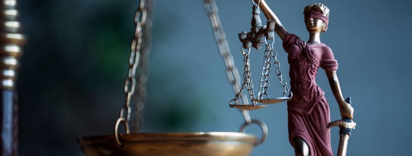 What Are Family Lawyers and How Can They Help You