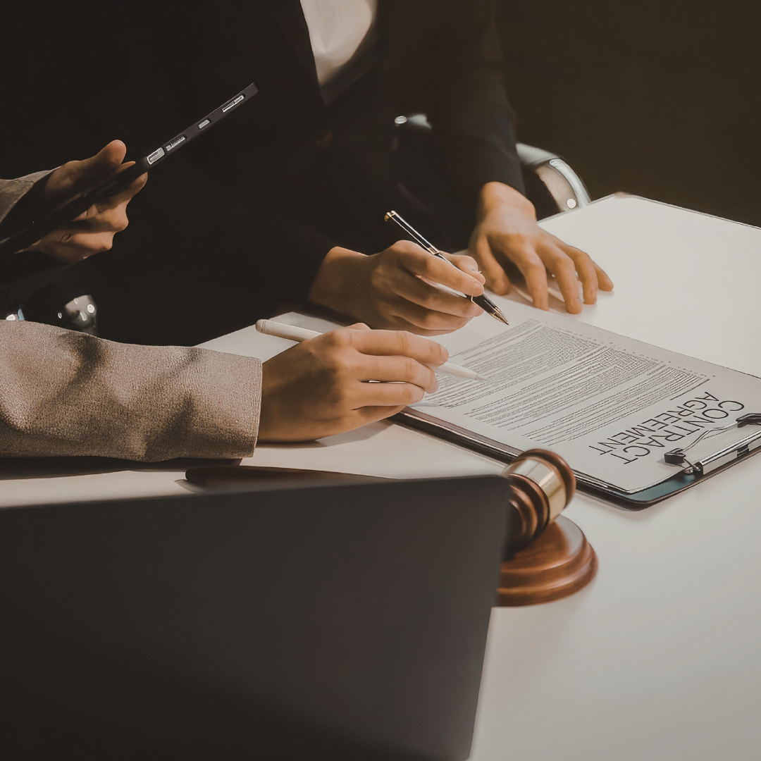 Top 8 Commercial Contract Clauses Business Owners Almost Always Overlook in Virginia